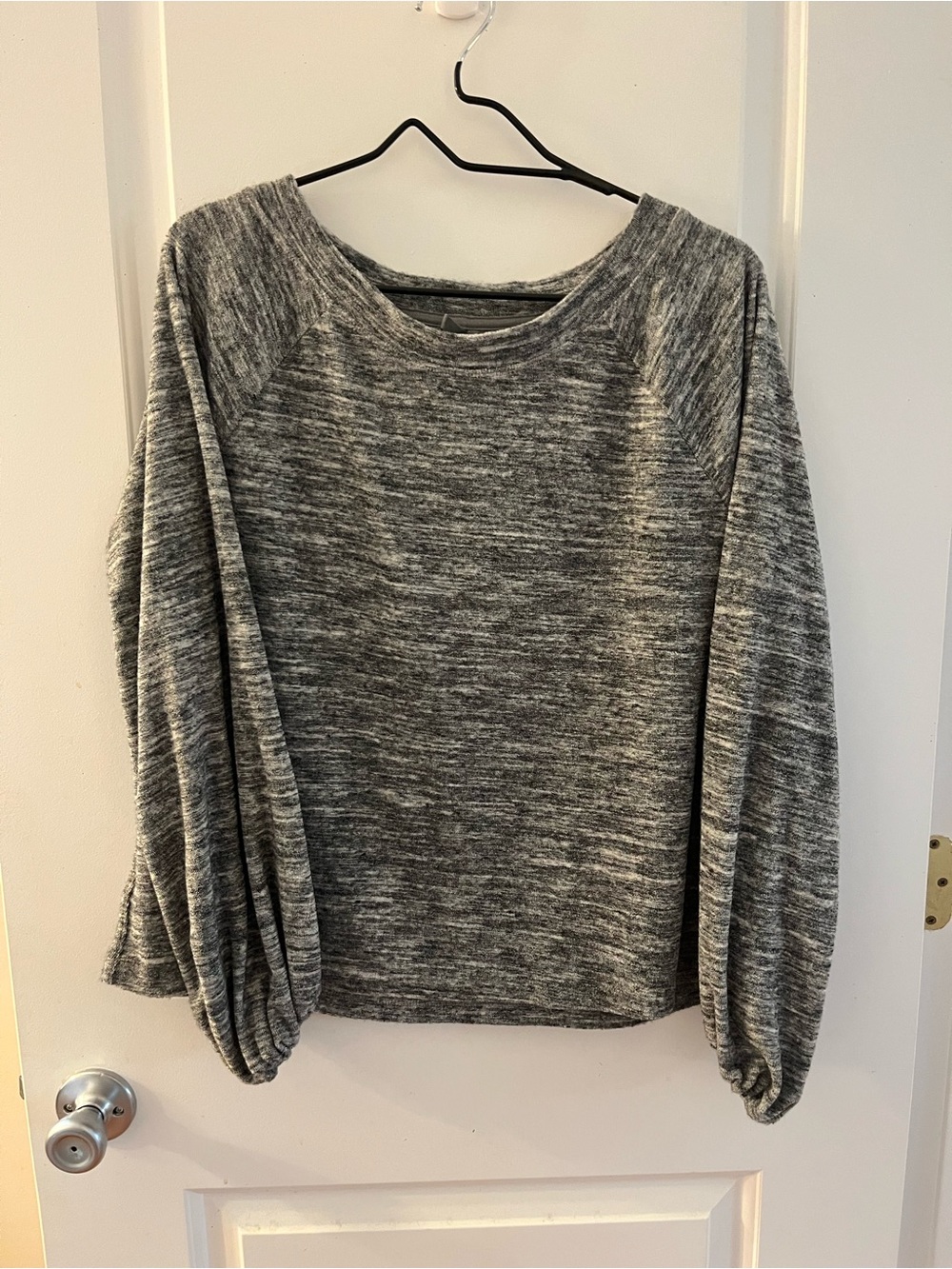 Lou & Grey Heather Gray Pullover Sweatshirt